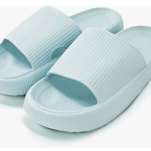 NEW The Cloudies Original Ergonomically Designed Slippers Sandals 38-39